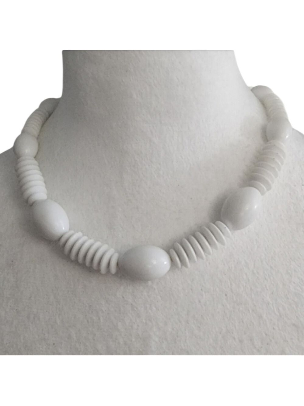 💥4 For $20💥White Beaded Necklace Modern Design